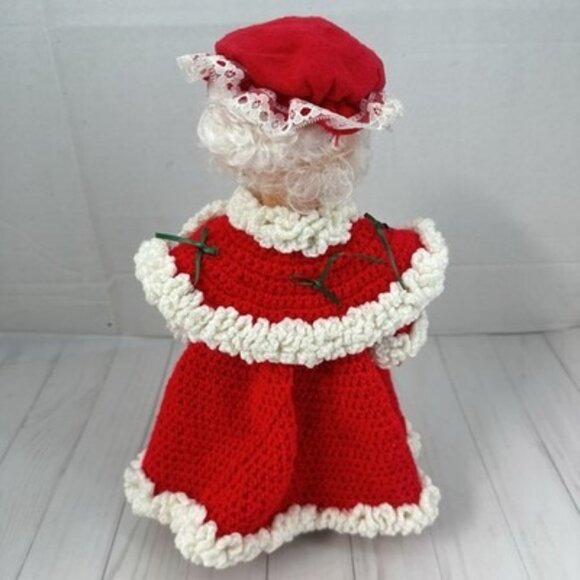 Vintage Crochet Mr. and Mrs. Santa Claus Doll Crocheted Outfits 14" - Picture 15 of 16